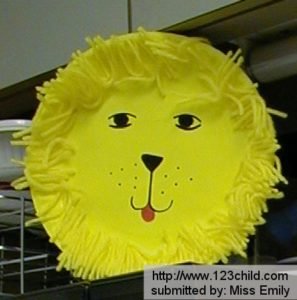 Paper Plate Lion